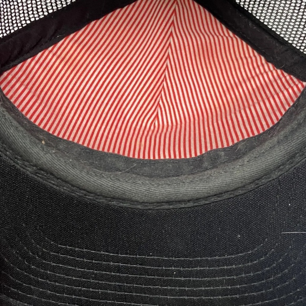 HERSCHEL Supply Co Black Mesh Trucker Baseball Hat Raised Letters SKATE Surf - Picture 5 of 5